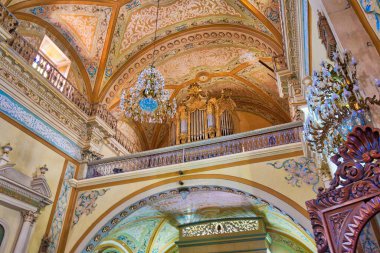 Guanajuato, Meksika-17 Nisan 2018: Guanajuato Leydimizin Meşhur Bazilikası (Basilica de Nuestra Senora de Guanajuato)  