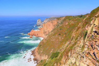 Cabo da Roca manzaralı kıyı şeridi
