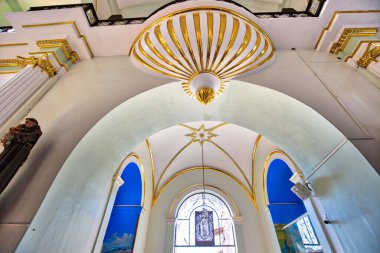 Puerto Vallarta, Meksika-20 Nisan 2018: Guadalupe leydimizin Puerto Vallarta Kilisesi-Kilisesi