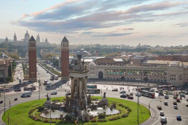 Barcelona, İspanya-16 Eylül 2017: Barcelona Plaza de Espana (İspanya Meydanı) panoramik manzara