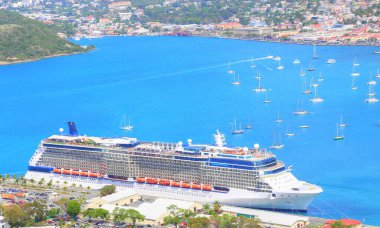 Gemi Saint Thomas Adası 'na yanaştı.