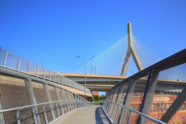 Boston, Zakim Bunker Hill Anıt Köprüsü
