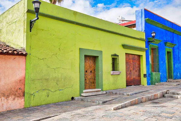 Oaxaca Cênicas Ruas Cidade Velha Coloridos Edifícios Coloniais Centro Histórico — Fotografia de Stock