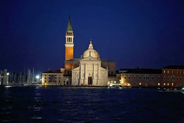 Las Calles Venecia Cerca Plaza San Marco Atardecer — Foto de Stock