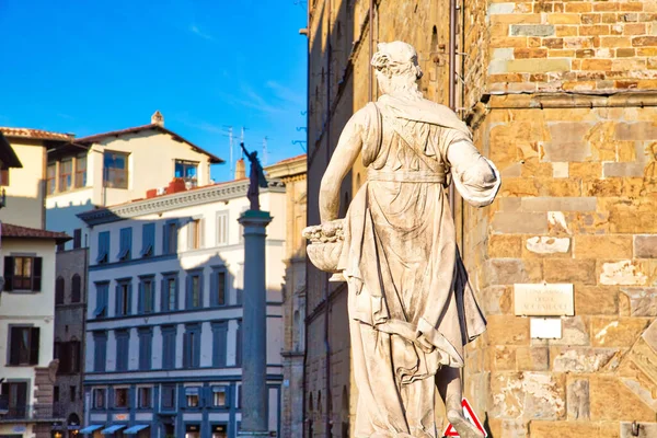 stock image Florence, Italy-June 16, 2017: Florence streets near landmark bridge Ponte Vecchio