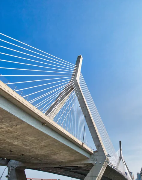 Бостон Zakim Бункер Хілл Меморіал Міст — стокове фото