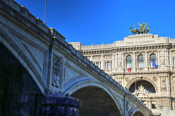 梵蒂冈附近著名的罗马桥 — 图库照片