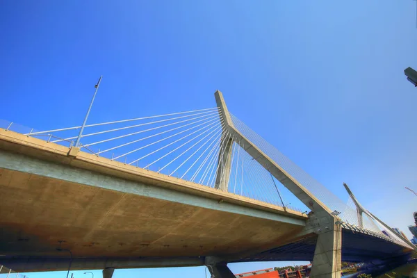 Бостон Zakim Бункер Хілл Меморіал Міст — стокове фото