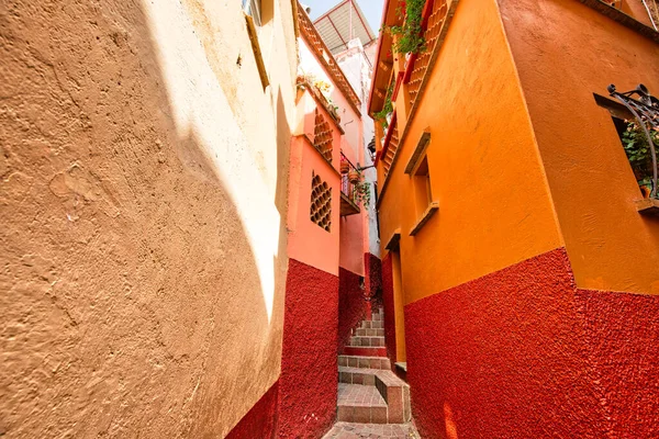 Guanajuato Διάσημο Δρομάκι Του Φιλιού Callejon Del Beso — Φωτογραφία Αρχείου