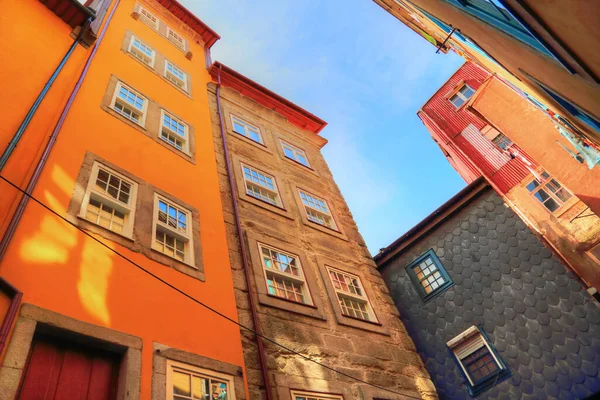 Ruas Porto Bonitas Coloridas Perto Rio Douro — Fotografia de Stock