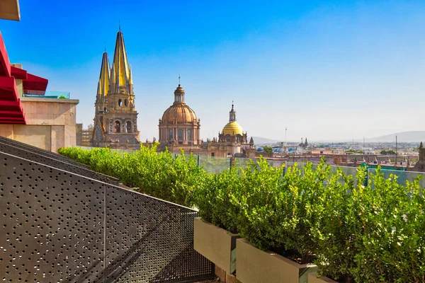 Guadalajara Mexico April 2018 Центральний Собор Гвадалахари Вид Розкішного Готелю — стокове фото