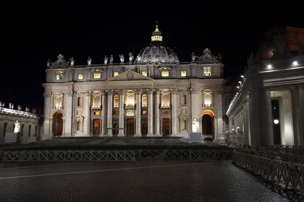 Peter Basilica — Stock Photo, Image