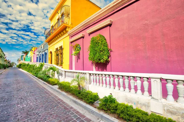 Мексика Mexico Mazatlan Colorful Old City Streets Historic City Center — стоковое фото