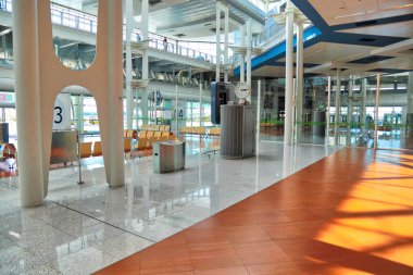 Porto, Portekiz-10 Ekim 2017: Modern ve Meşgul Avrupa Havaalanı