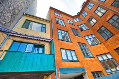 Kopenhag, Danimarka-3 Ağustos 2018: Kopenhag, manzaralı tarihi şehir sokakları