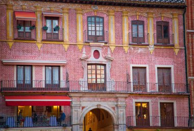 Malaga, İspanya-16 Ekim 2017: Şehir merkezi ve eski şehir sokakları