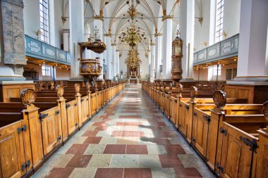 Kopenhag, Danimarka-1 Ağustos 2018: Kopenhag, tarihi kent merkezindeki kilise içi