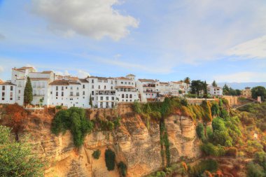 Tarihi şehir merkezinde Ronda caddeleri