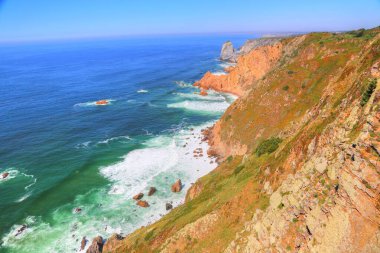 Cabo da Roca manzaralı kıyı şeridi