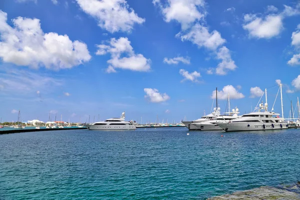 Sint Maarten Bay Clube Iate — Fotografia de Stock