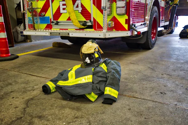 Boston Vue Intérieure Uniforme Des Pompiers — Photo