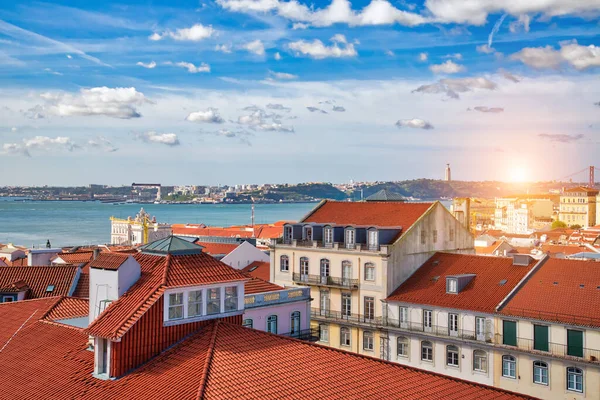 Lisszabon Színes Alfama Utcák — Stock Fotó