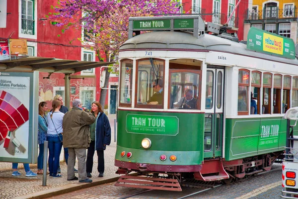 Lisboa Portugal Octubre 2017 Famosos Recorridos Tranvía Que Muestran Monumentos — Foto de Stock
