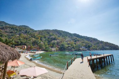 Puerto Vallarta, Meksika-20 Nisan 2018: Puerto Vallarta plajları ve manzaralı okyanus manzarası