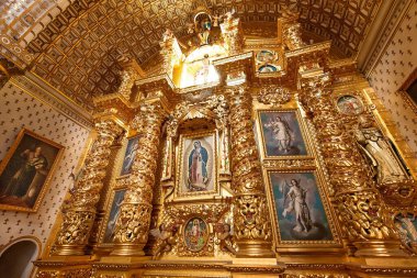 Oaxaca, Meksika-2 Aralık 2018: Tarihi Oaxaca şehir merkezindeki Tarihi Santo Domingo Katedrali