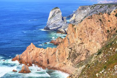 Cabo da Roca manzaralı kıyı şeridi