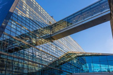 Kopenhag, Danimarka-2 Ağustos 2019: Kraliyet Kütüphanesi-Danimarka Ulusal Kütüphanesi ve dünyanın en büyük kütüphanelerinden biri olan Kopenhag Üniversitesi Üniversite Kütüphanesi.