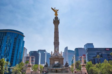 Mexico City, Meksika-22 Nisan 2018 Bağımsızlık Anıtı, Mexico City şehir merkezindeki Paseo de la Reforma kavşağında bir zafer sütunu..