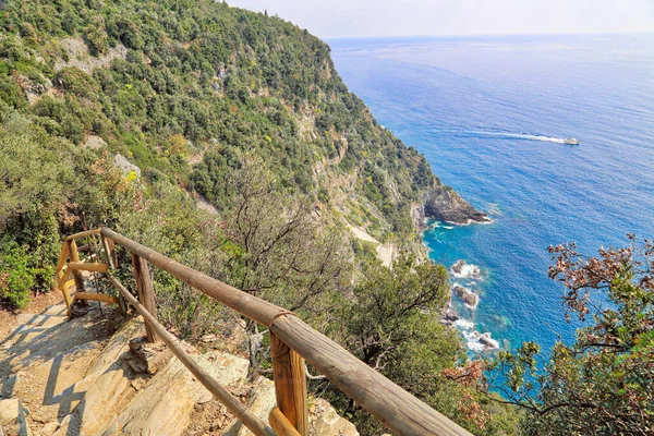 Italië Riomaggiore Landschappelijke Kustlijn — Stockfoto