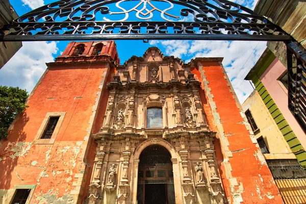 Belen Temploma Templo Belen Hidalgo Piac Előtt Történelmi Guanajuato Belvárosában — Stock Fotó