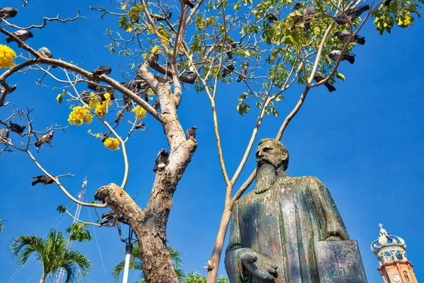 Puerto Vallarta México Abril 2018 Monumento Ignacio Vallarta Frente Igreja — Fotografia de Stock