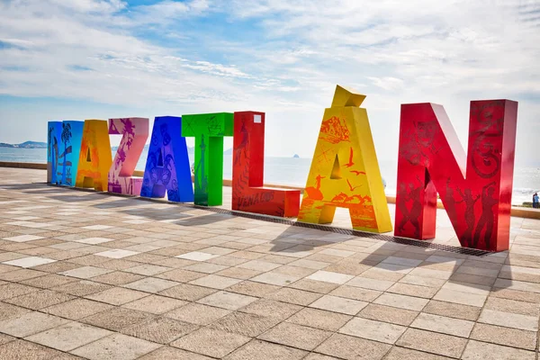 Mazatlan Mexikó December 2018 Big Mazatlan Letters Entrance Golden Zone — Stock Fotó