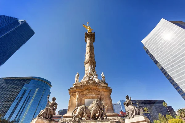Памятник Ангелу Независимости Расположен Улице Реформа Недалеко Исторического Центра Мехико — стоковое фото