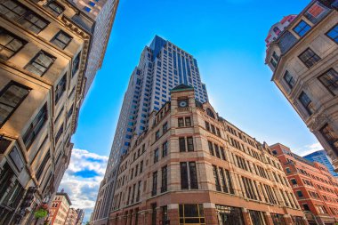 Boston, MA, ABD-20 Temmuz 2019: Boston şehir merkezi finans bölgesi ve şehir silüeti