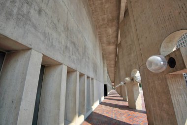 Gün batımında Boston caddeleri