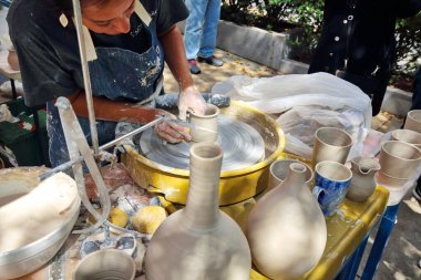 Boston, MA, ABD-29 Ekim 2018: Newbury Street festivali şehir merkezinde
