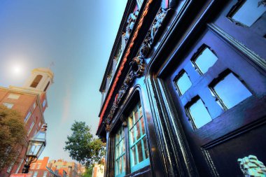 Boston tarihi merkezdeki tipik evler