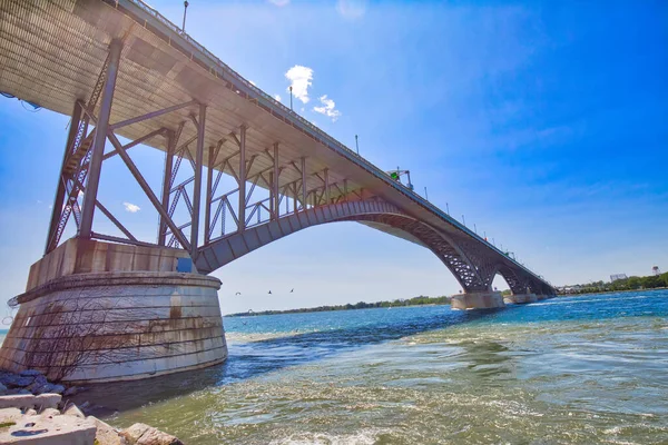 Eine Internationale Friedensbrücke Zwischen Kanada Und Den Vereinigten Staaten Östlichen — Stockfoto