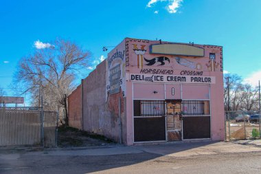 Holbrook, Arizona / ABD 9 Mart 2019: Horsehead Crossing Deli ve Ice ream Salonu