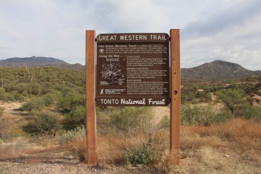 Büyük Batı Trail Tonto Ulusal Orman İşareti