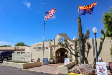 Scottsdale, Arizona / ABD 14 Haziran 2019: Village At Pinnacle Peak General Store