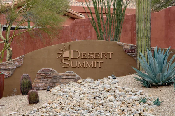 Scottsdale Arizona Stany Zjednoczone Maja 2019 Znak Szczytu Pustyni — Zdjęcie stockowe