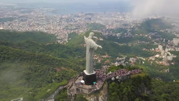 Christ The Redeemer Statue With Tourist Crowd Aerial View. Rio De Janeiro Brazil — Stock Video
