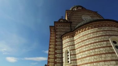 Mitrovica, Kosova ve Sırp Bölgesindeki St Demetrius Ortodoks Kilisesi 'nin dışı