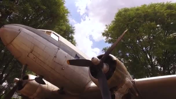 Lockheed Electra 12A Αεροπλάνο διάσημο από την Καζαμπλάνκα ταινία που ιδρύθηκε στο Σάο Πάολο — Αρχείο Βίντεο