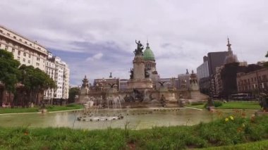 Buenos Aires, Arjantin. Public Plaza 'daki Kongre Anıtı ve Çeşmesi